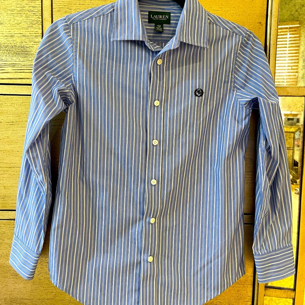 Like new Ralph Lauren boys dress shirt. Size 12.
